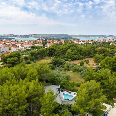 Mit Privatpool Fuer 10 Personen Ca 180 Qm In Medulin, Istrien Suedkueste Von Istrien Holiday home